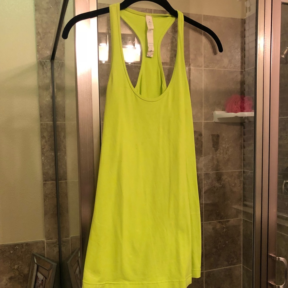 Lululemon tank top size 6.